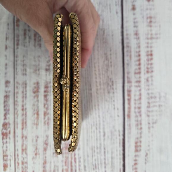 Vtg Whiting & Davis Gold Tone Mesh Wallet Kisslock Multi Pocket USA 50's Flapper - Picture 5 of 12